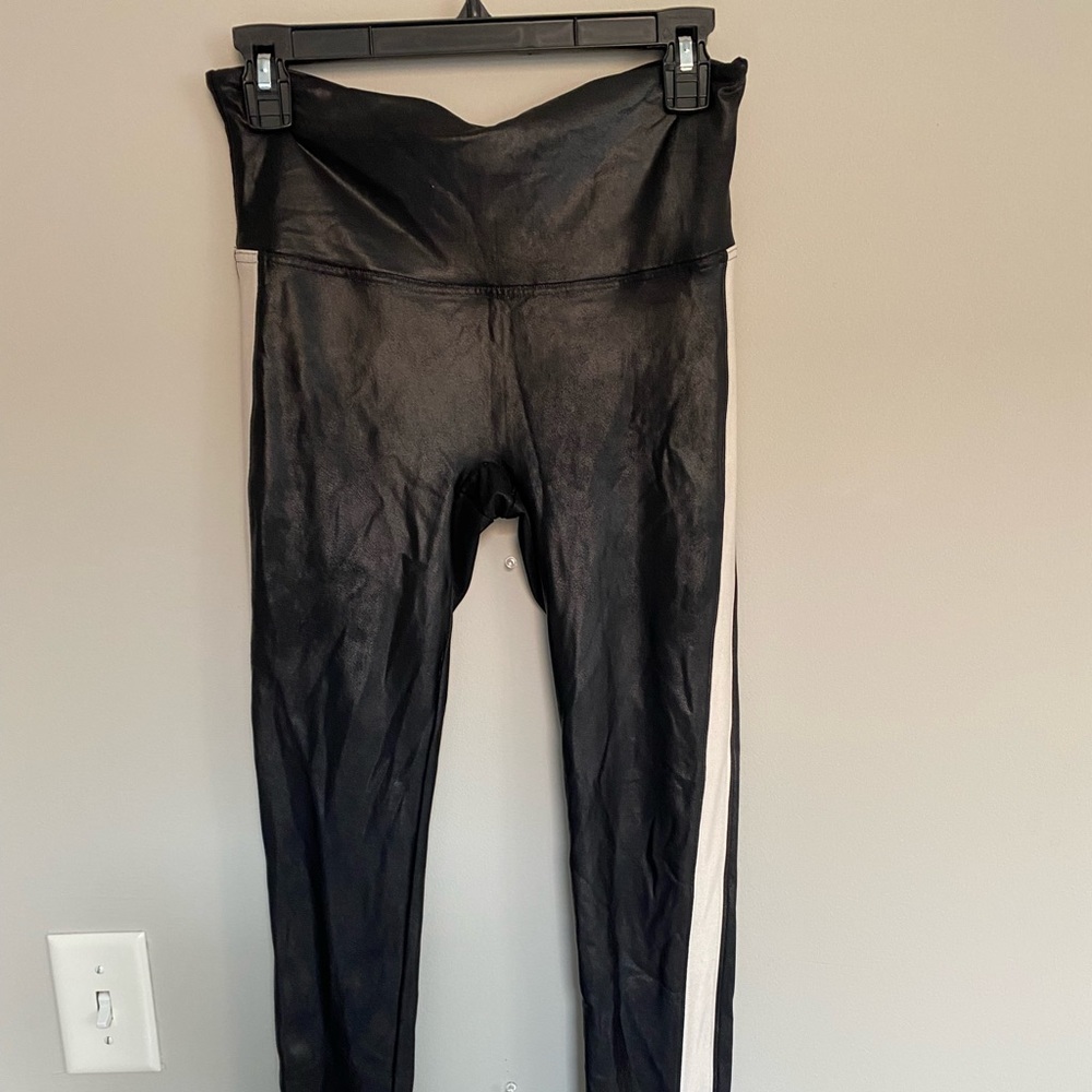 SPANX FAUX LEATHER SIDE STRIPE LEGGINGS